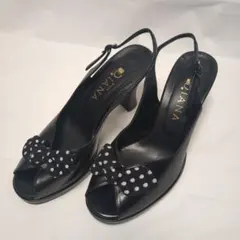 DAIANA 黒 ドットリボン オープントゥサンダル