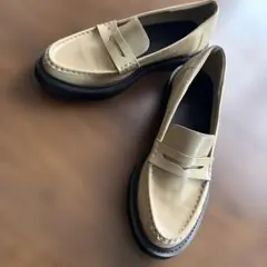 Mila Owen ベージュ ローファー24.5センチ