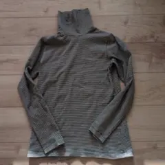 タートルネック Tシャツ