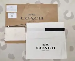 コーチ　COACH　コーナージップ 　ポーチ　新品　未使用　ギフト袋付き　限定