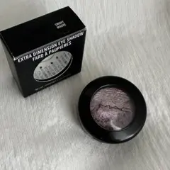MAC　エクストラディメンションアイシャドウ　スモーキーモーヴ ツヤアイシャドウ