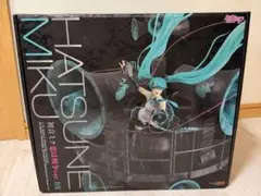 美品 初音ミク 恋は戦争Ver. DX 1/8 完成品 フィギュア