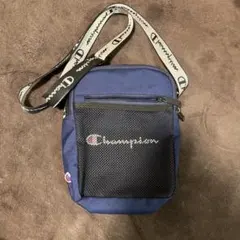 Champion ネイビー ショルダーバッグ メッシュポケット付き