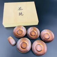 銅製 茶托5客 茶さじ付 梅花文 木箱入 미사용 品 R8SB343