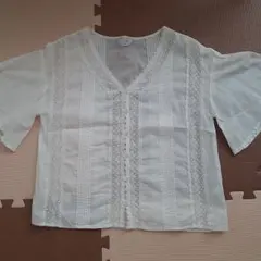 スローブイエナ　白　シャツ
