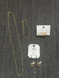 ゴールド フープイヤリングとロングネックレス セット