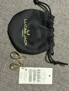 LUCAS JACK 紫色 ドロップ型ピアス - メルカリ