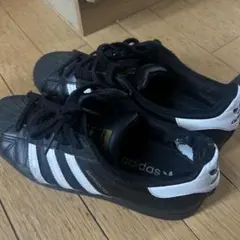 adidas SUPERSTAR ブラック ホワイト スニーカーのサムネイル