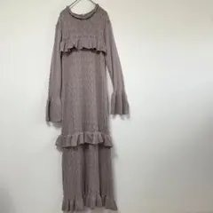 【Bab バブ 】透かし編み　フリル　ニットワンピース　ロング丈　くすみピンク