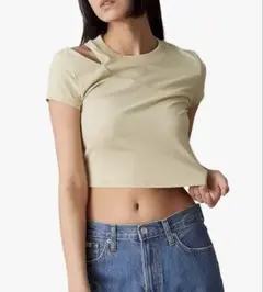 CALVIN KLEIN★ベビーTシャツ色は白です！