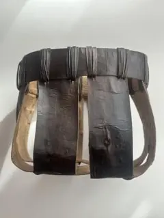 渡辺萌　クルミ樹皮 かご