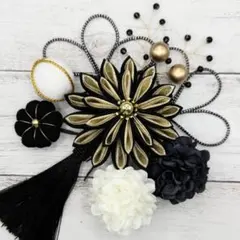 髪飾り　A 4338 つまみ細工　成人式　卒業式　結婚式　七五三　帯留め