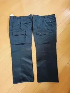 6月12日までお値下げ！ワークカーゴパンツ ネイビーのサムネイル