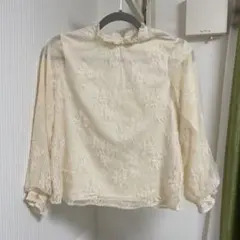 花柄レースプルオーバー アースミュージックアンドエコロジー