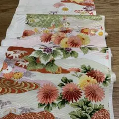 2198★振袖　アンティーク　金刺繍　四季花金彩　身頃ハギレ35×324★