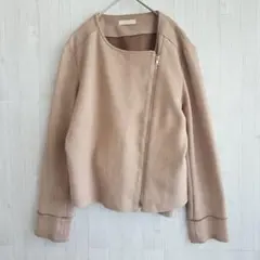 TRUDEA ノーカラーライダース M フェイクスエード ピンクベージュのサムネイル