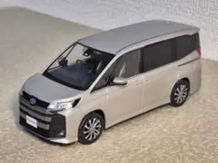 非売品 トヨタ ノア ミニカー カラーサンプル 070 - メルカリ