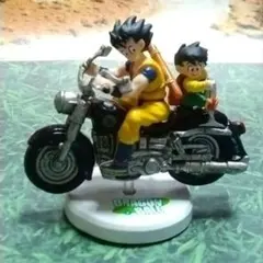 ドラゴンボール 悟空と悟飯 バイクフィギュア