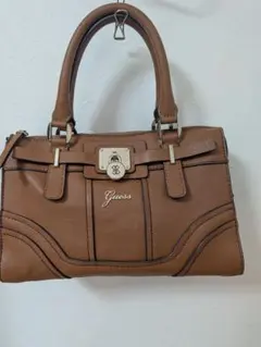 GUESS ハンドバッグ ブラウン