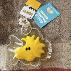 新品・タグ付】PEANUTS ウッドストック ダイカットスクイーズ キーホルダー