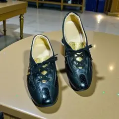 Item thumbnail for item 3c8a7c65-41bc-4e02-a23a-6f947b7d58e9