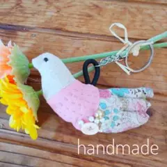 ハンドメイド　鳥さん　マスコット　ビジュー　キーホルダー