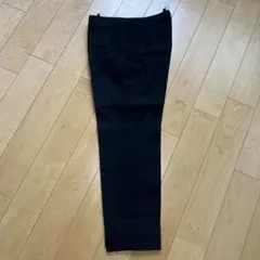 INDIVI 黒パンツ38サイズ