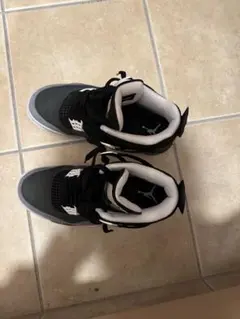 Jordan ハイカットスニーカー ブラック/ホワイト/グレー