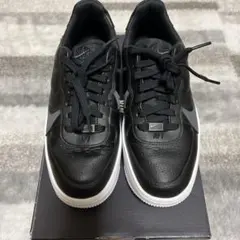 Nike Air Force 1 PLT.AF.ORMブラックスニーカー24.５