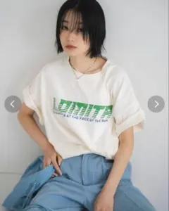 新品タグ付　ungrid ヴィンテージロゴルーズTee アイボリー　今季新作のサムネイル