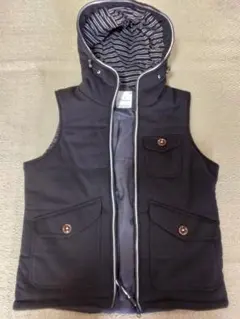 Mitsumine フード付きブラックベスト