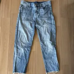 UNIQLO ライトブルー デニムパンツ　63.5cm