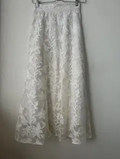 Lily Brown リリーブラウン　フラワーチュール刺繍スカート