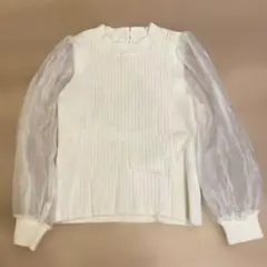 美品 リゼクシー ホワイトシースルーバルーンスリーブトップス F リブ ショートのサムネイル