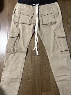 mnml カーゴパンツ