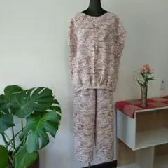 お値下げしました。古布・ハギハギパンツ・リメイク ハギレの活用方法3cm×3cmの布で作る。ほっこり暖かく、そして可愛い⁄リメイク⁄ハンドメイド