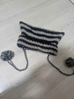 ストライプニット帽 猫耳ポンポン付き
