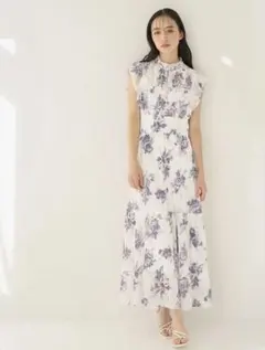 【タータグ付】snidel プリントプリーツワンピース　完売品ペチコート付 ター様専用タグ付】snidel プリントプリーツワンピース 完売品