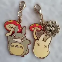 となりのトトロ 千と千尋の神隠し アクリルキーホルダー - メルカリ