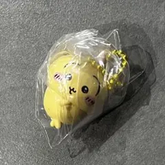 ちいかわ　マスコットつきビスケット　うさぎ