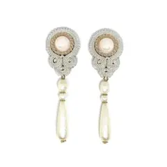 Item thumbnail for item e94ef1e6-3d29-499a-b66c-e7dc3c4043fa