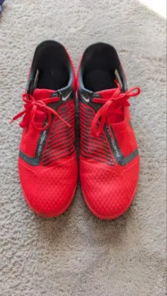 ナイキ　フットサルシューズ