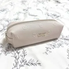 【MARY QUANT】美品♡シンプルエンボスデイジースクエアペンケース
