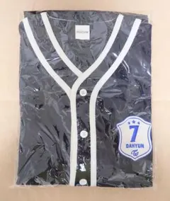 2026年最新】新品 TWICE Tシャツの人気アイテム - メルカリ