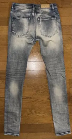 スキニーフィット スリムフィット　デニムパンツ ライトブルー mnml