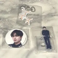 INI XQUAREカプセルトイ 尾崎匠海 ミニアクスタ、キーホルダー、缶バッジ