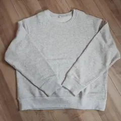 グレー クルーネック スウェット