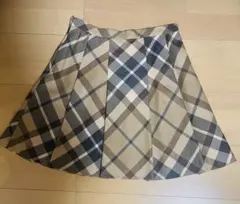 【美品】バーバリーチェック柄フレアスカート
