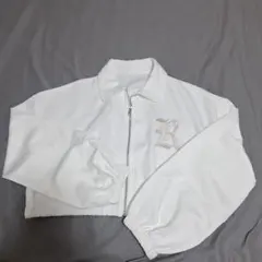 刺繍入りホワイトクロップドジャケット