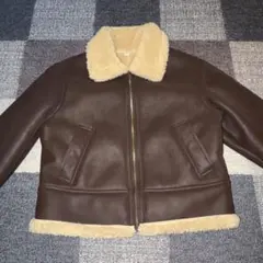 ムートンコート